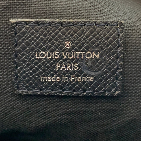 LOUIS VUITTON Sasha Navy Taiga Leather Shoulder Bag