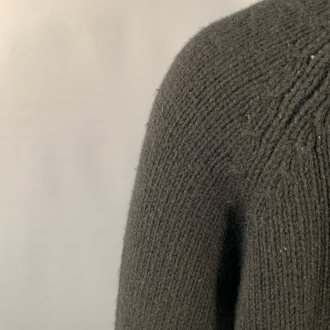THE ROW Size L Black Cashmere Knit Raglan Sleeves Crew Neck Sweater