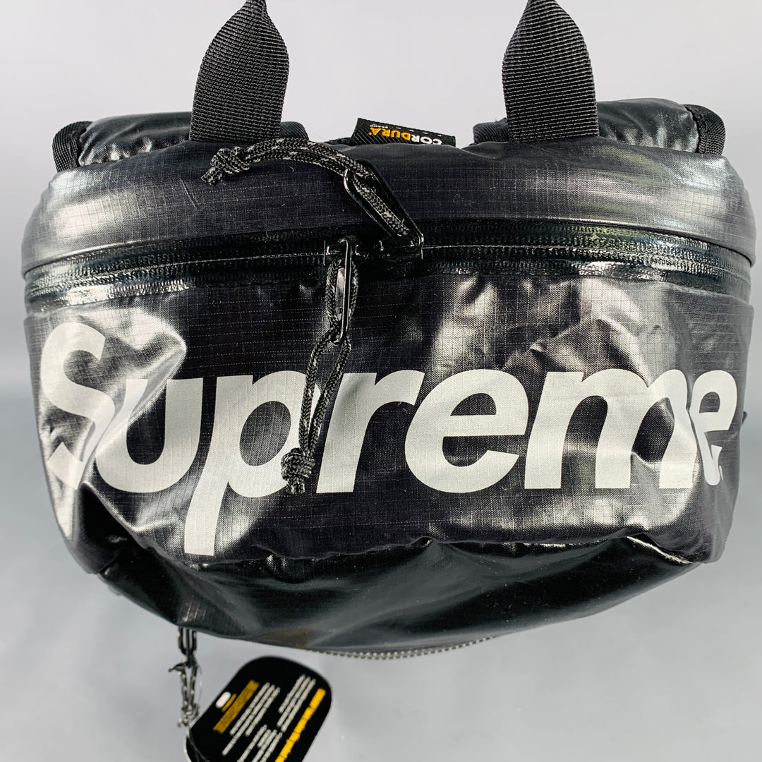 SUPREME FW17 Black White Logo Synthetic Backpack