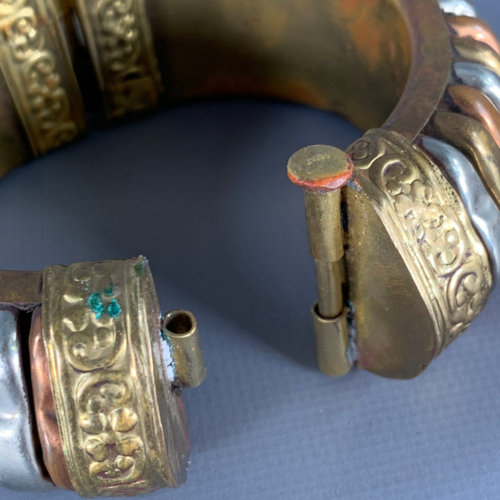 VINTAGE Gold Silver Metal Cuff Bracelet