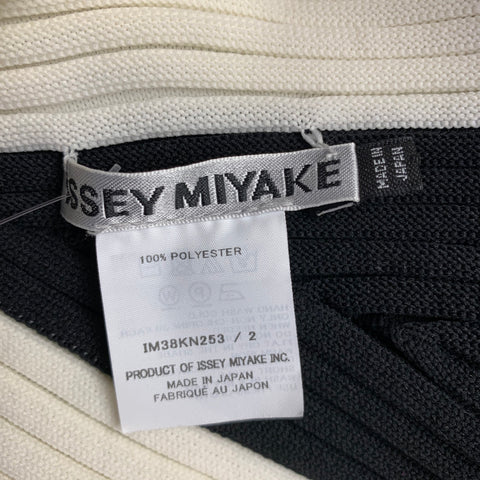 ISSEY MIYAKE Size 2 Black White Polyester Ribbed One Shoulder Dress Top