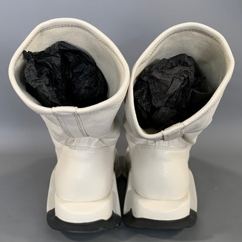 RICK OWENS Size 9 White Off White Leather Pull On Boots