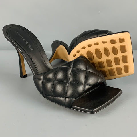 BOTTEGA VENETA Size 10 Black Quilted Leather Square Toe Sandals