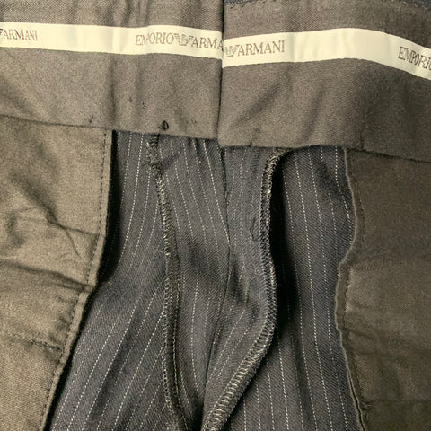 EMPORIO ARMANI Chest Size 40 Navy White Pinstripe Wool Blend 34 30 Suit