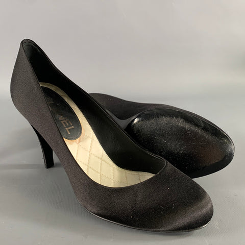 CHANEL Size 7.5 Black Satin Round Toe Pumps