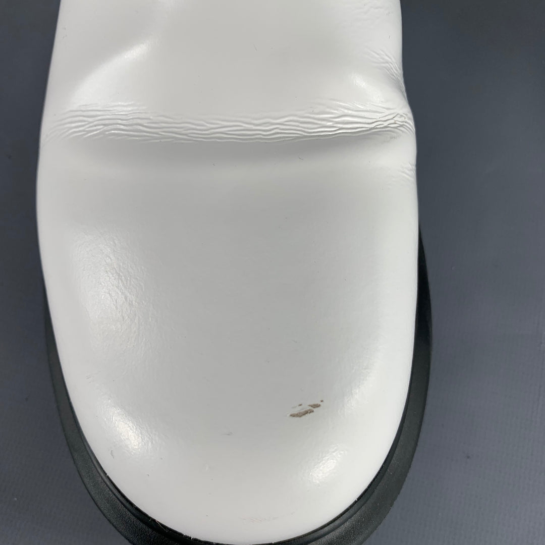 ALEXANDER MCQUEEN Size 9 White Black Leather Chelsea Ankle Boots