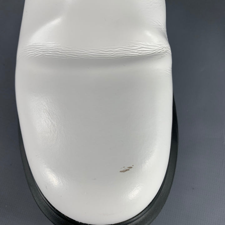 ALEXANDER MCQUEEN Size 9 White Black Leather Chelsea Ankle Boots