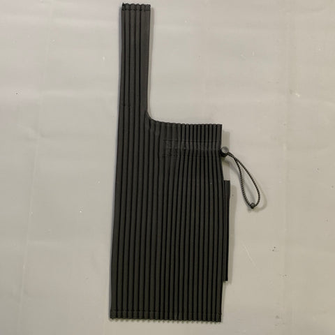 ISSEY MIYAKE Black Ribbed Bags