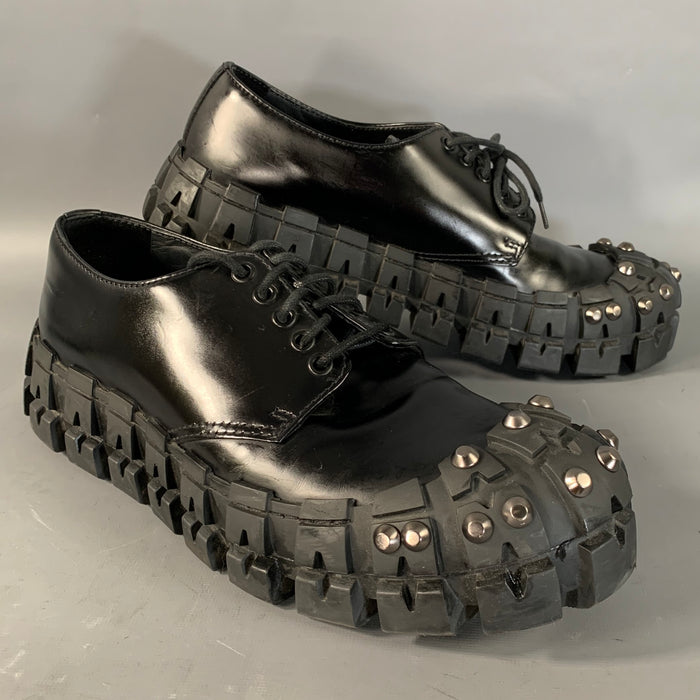 PRADA FW2019 Size 9 Black Gunmetal Studded Leather Cap Toe Lace Up Shoes
