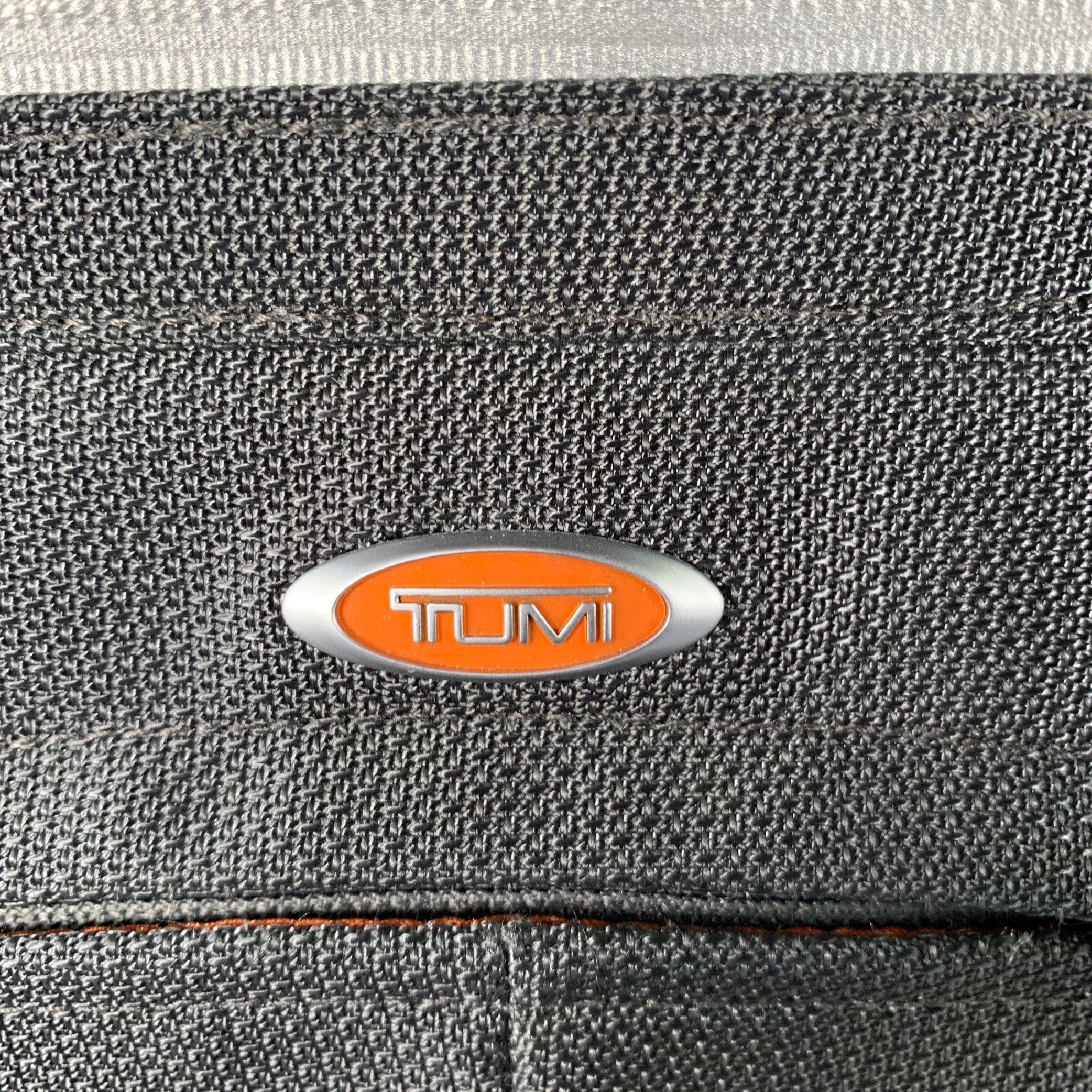 TUMI オレンジ グレー ビジネスバッグ TUMI Grey Orange Color Block Nylon Leather Messenger Bag – Sui