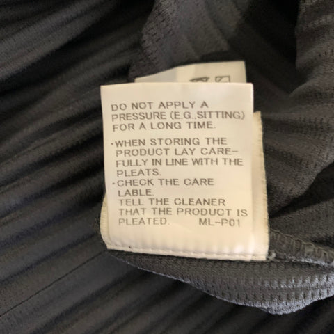 ISSEY MIYAKE Size L Grey Pleated Polyester Hooded Pullover
