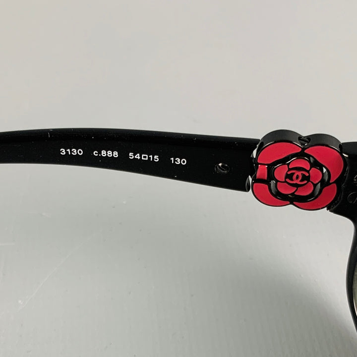 CHANEL Montures de lunettes de soleil camélia noir rouge
