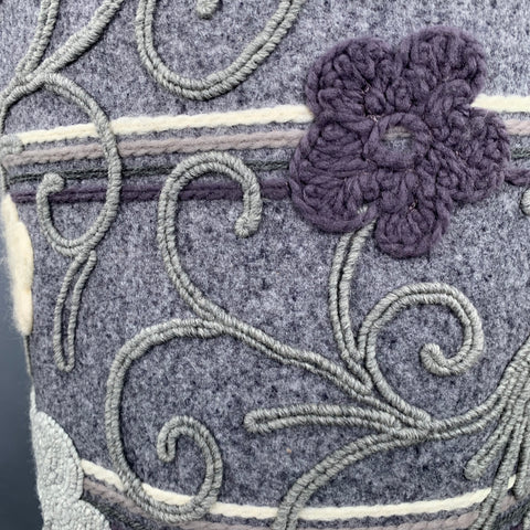 GEOFFREY BEENE 1970s Size XS Grey Embroidered Flowers A-Line Skirt