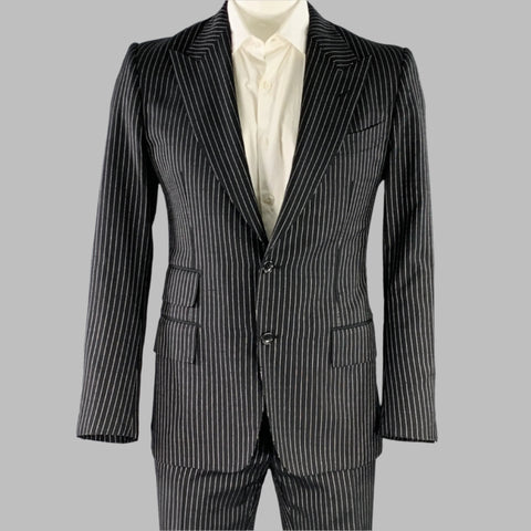 TOM FORD Size 42 Black White Pinstripe Virgin Wool Mohair Suit