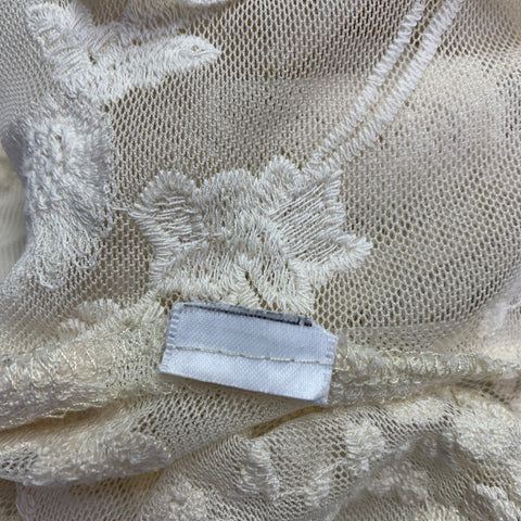 VINTAGE Size M Cream Embroidered Lace 3/4 Sleeves Blouse