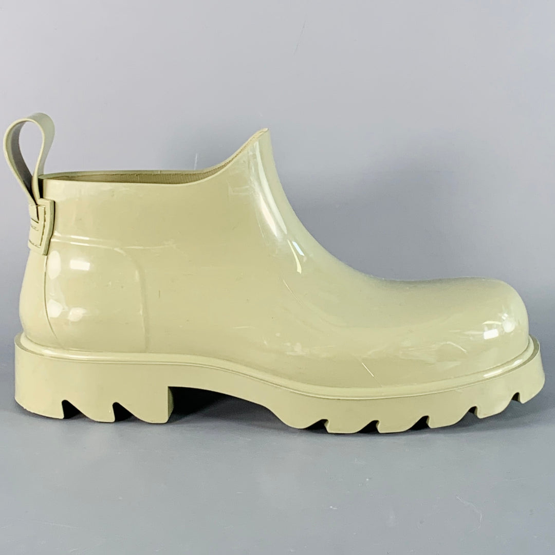 BOTTEGA VENETA Size 10 Green Sage Rubber Track Sole Rain Boots