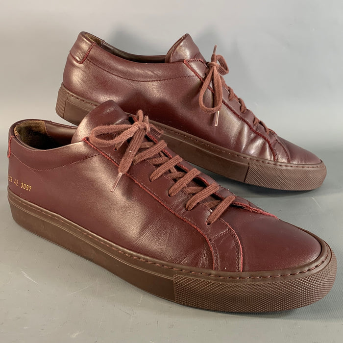 COMMON PROJECTS Size 9 Burgundy Solid Leather Vulcanized sole Sneakers