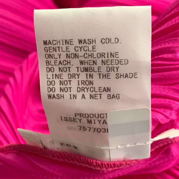 ISSEY MIYAKE PLEATS PLEASE Size L Fuchsia Pink Polyester Pleated Shift Dress