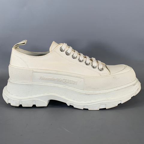 ALEXANDER MCQUEEN Size 8 White Canvas Lace Up Lace Up Shoes