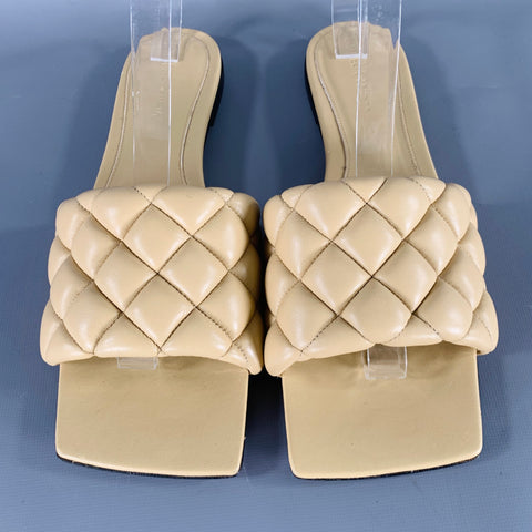 BOTTEGA VENETA Size 10 Tan Leather Padded Quilted Sandals