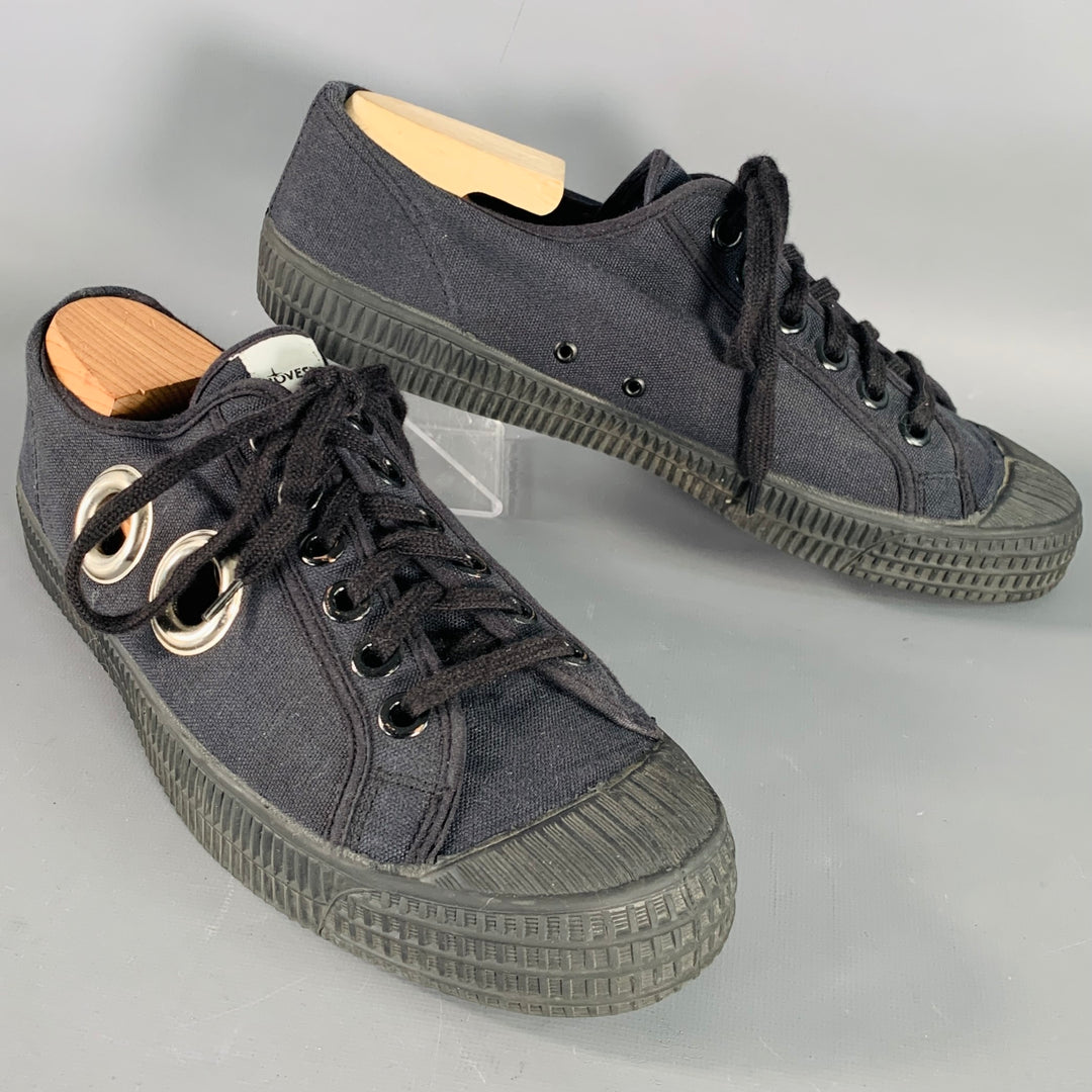 NOVESTA x COMME des GARCONS Size 10 Black Grommets Cotton Canvas Low Top Sneakers