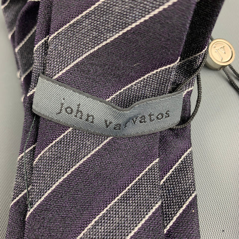 JOHN VARVATOS Cravate en soie argentée violette