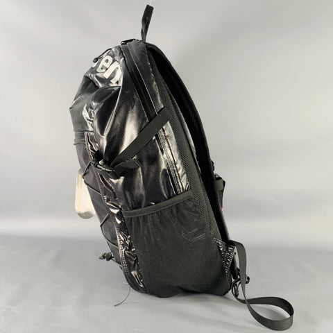SUPREME FW17 Black White Logo Synthetic Backpack