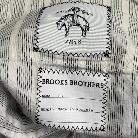 BROOKS BROTHERS Size 30 Beige Stone Cotton Button Fly Shorts