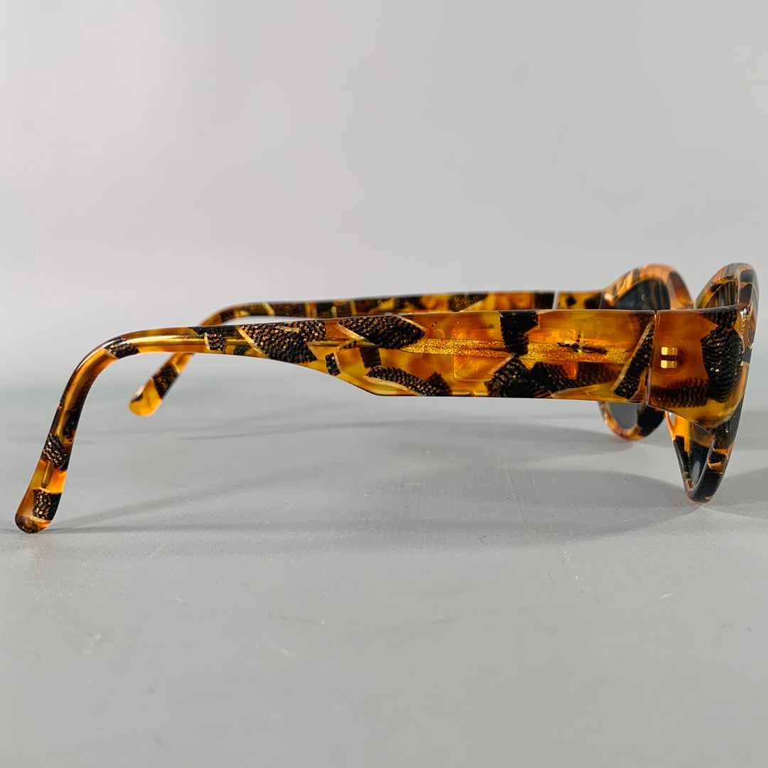 CAROLINA HERRERA -Barbados Shell- Brown Beige Tortoiseshell Acetate Frames