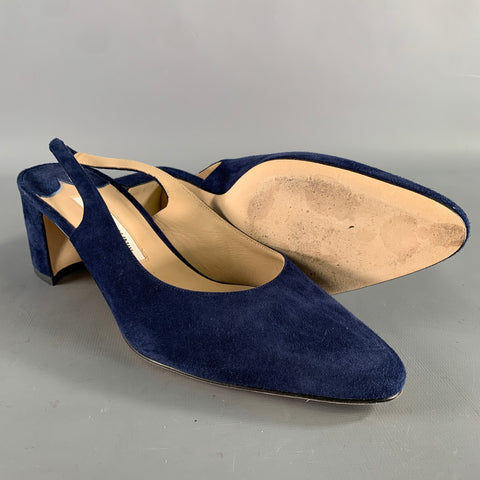 MANOLO BLAHNIK Size 8 Navy Suede Slingback Pumps