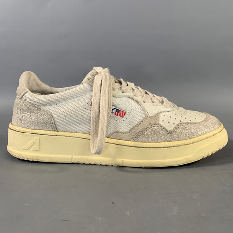 AUTRY Size 9 White Leather Distressed Low Top Sneakers