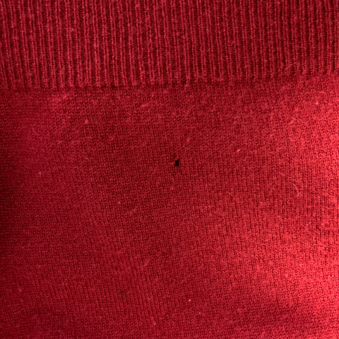 HERMES Size M Red Ribbed Cashmere V-Neck Sweater