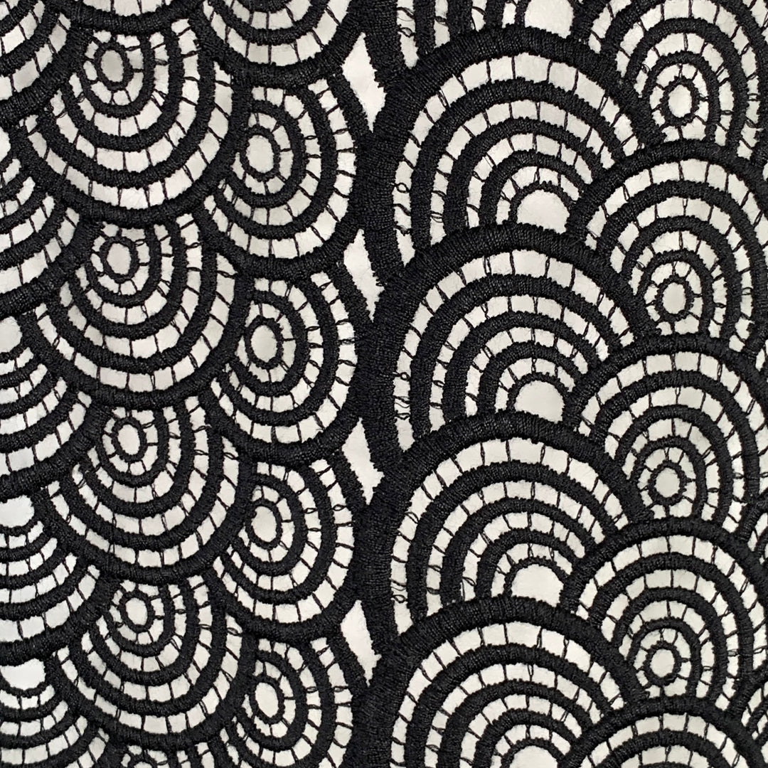 DIANE VON FURSTENBERG Size 4 Black Circles Sleeveless Casual Top