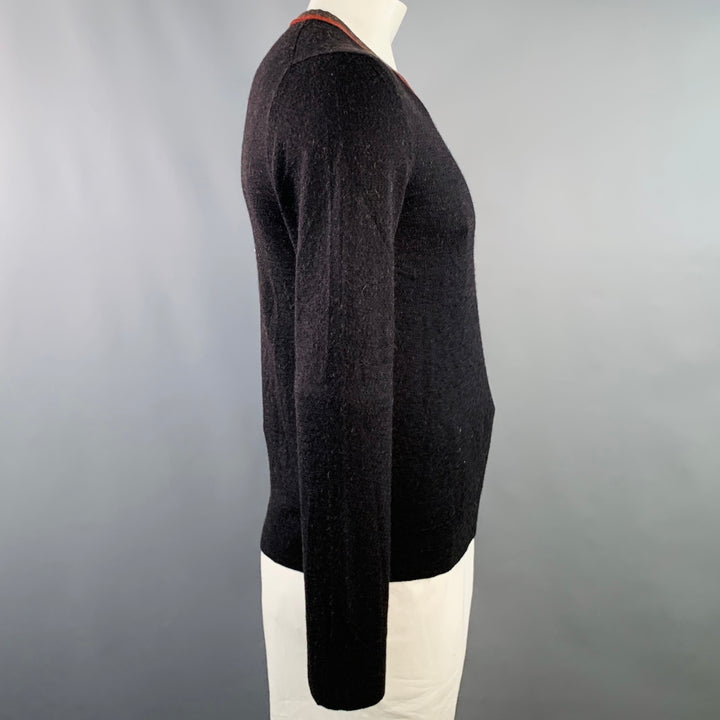 GUCCI Size L Black Red Knit Wool V-Neck Sweater