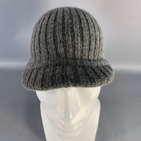 BURBERRY LONDON Grey Heather Ribbed Lambswool Visor Beanie Hat