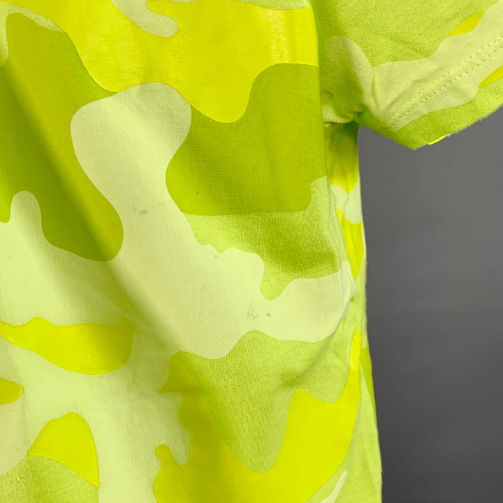 VALENTINO Size M Neon Green Yellow Camouflage Cotton Crew Neck T-shirt