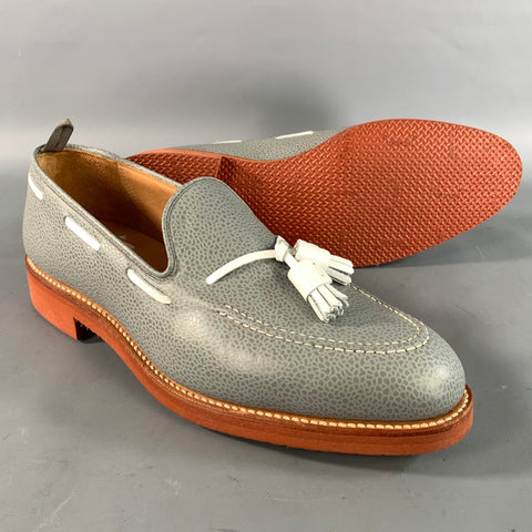 BLACK FLEECE Size 11 Grey White Pebble Grain Leather Tassels Loafers