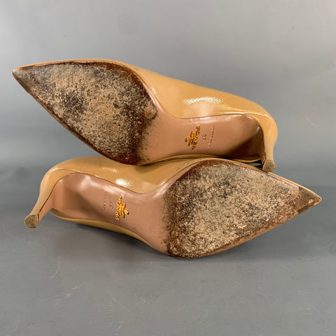 PRADA Size 7 Beige Leather Saffiano Pointed Toe Stiletto Heels Pumps