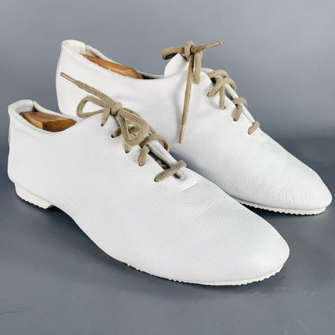 CROWN Size 9 White Leather Lace-Up Shoes