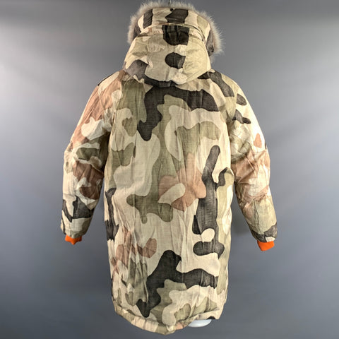 WOOLRICH Size M Green Brown Camo Puffer Coat