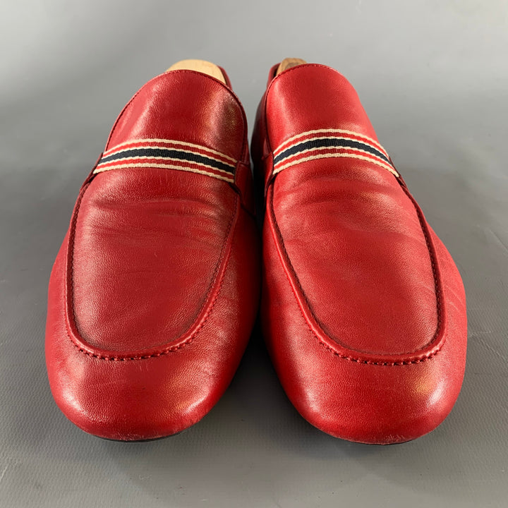 GUCCI Size 9.5 Red Solid Leather Slip On Loafers
