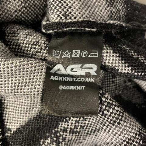 AGR Size L Black White & Grey Abstract Merino Wool Ribbed Sweater