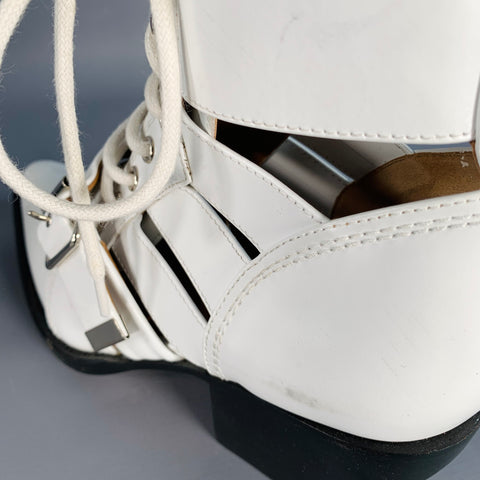 CHLOE Size 8 White Leather Lace-Up Belted Pointed Toe Ankle Boots