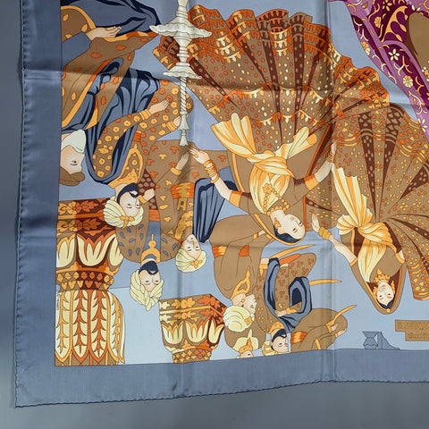 HERMES Grey Multi-Color Print Silk Scarves