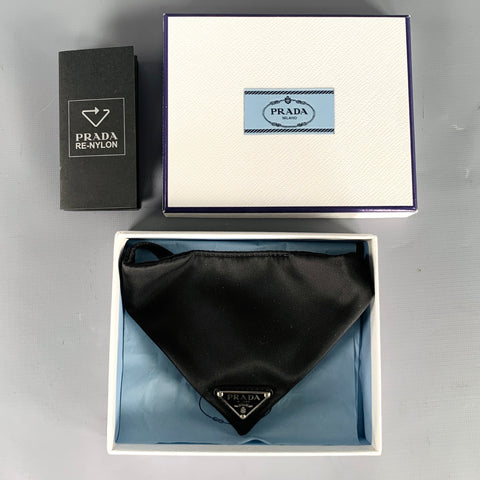PRADA Taille M Bandana en Nylon Noir pour Animaux de Compagnie