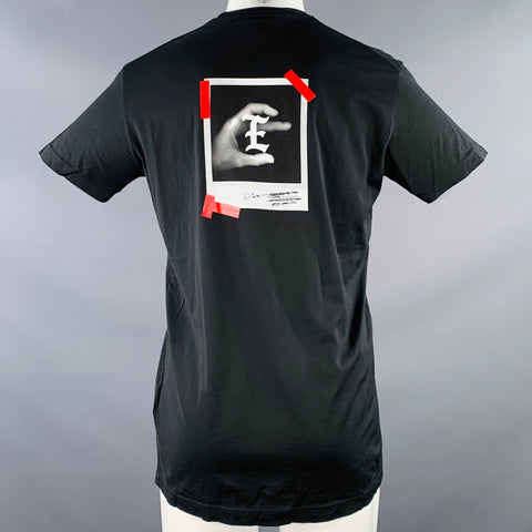 DSQUARED2 Size M Black White Red Photograph Print Cotton Crew-Neck T-shirt