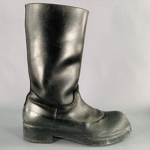 TAKAHIROMIYASHITATheSoloist. Size 9 Black Leather Rubber Pull On Boots
