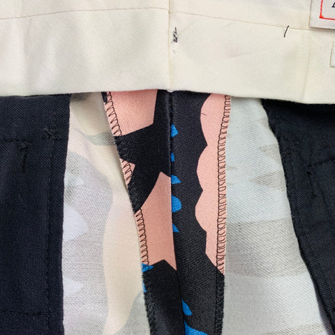 ALEXANDER MCQUEEN AW21 Runway Size 34 Black Multi Color Graffiti Wool Silk Dress Pants