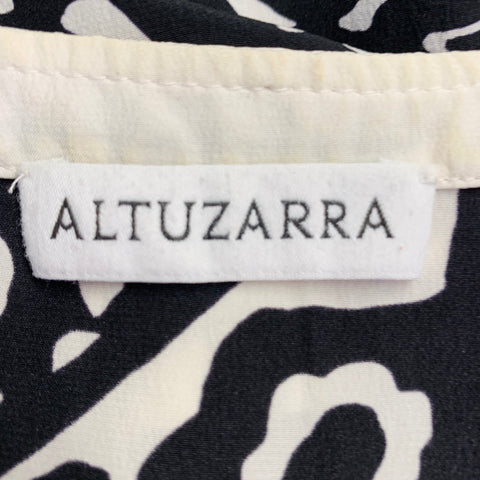 ALTUZARRA Size 6 Black Cream Abstract Sleeveless Fringe Casual Top