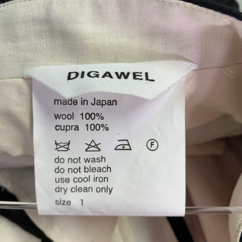 DIGAWEL Size S Black Grey Vertical Stripe Wool Casual Pants